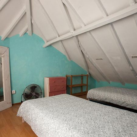Hostel Ericeira Surf Camp Pokoj fotografie